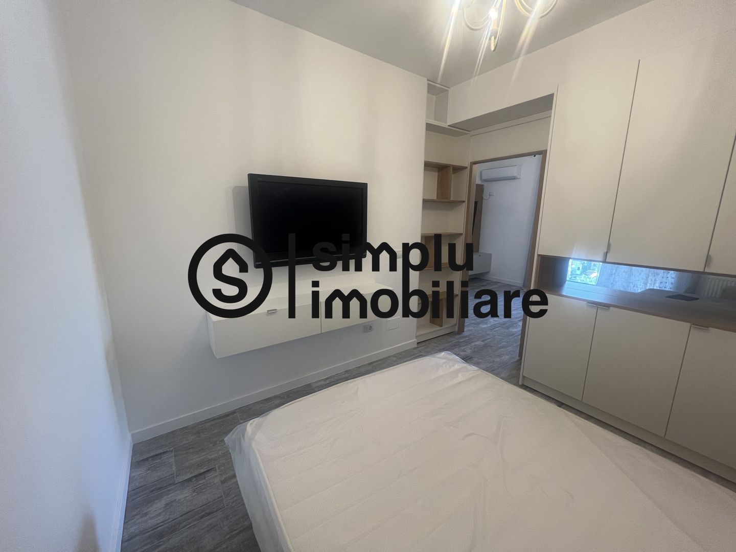 Garsoniera transformata in 2 Camere LUX Zona Stadionului Ion Oblemenco - Poză 9
