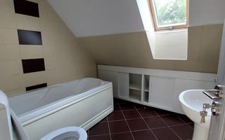 Casa duplex de vis în Florești – spațiu, lumină și grădină proprie. - Poză 9