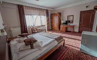 Hotel 3 Stele de Vânzare la  Delfinariu, aproape de Mamaia - Poză 31