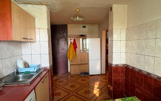 Apartament 3 camere decomandat -10 minute de metrou Aparatorii Patriei - Poză 10