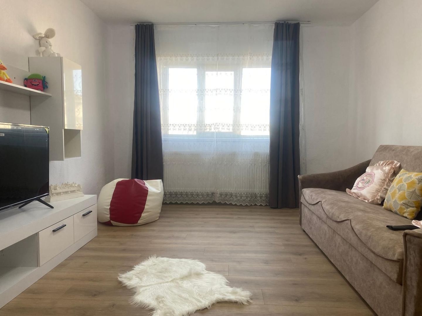 Spatios! Inchiriere apartament cu 2 camere in Targoviste -M12 - Poză 3