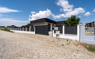 Casă modernă, parter, Halchiu – la doar 15 minute de Brașov - Poză 2