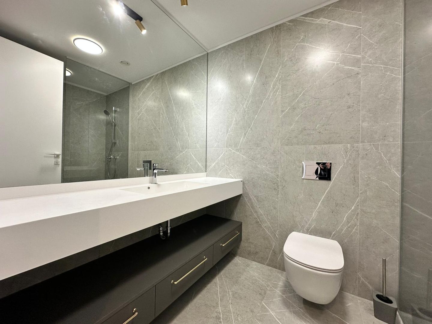 Apartament cu 2 camere - Poză 9