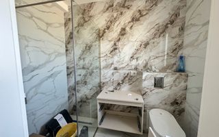 Duplex cu 4 camere separat prin camera tehnica - Poză 9
