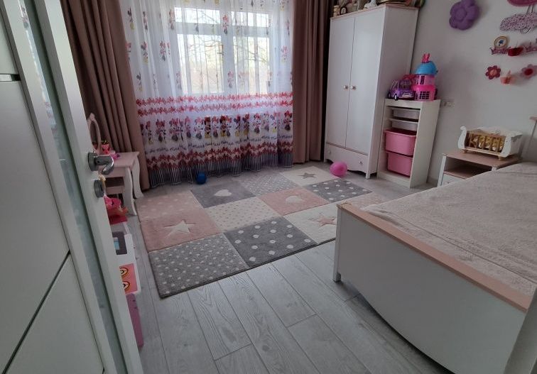 Apartament 4 camere modern - Poză 3