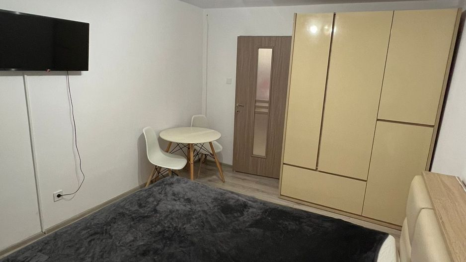 Buziasului | 1 Camera | Renovat complet | Disponibil imediat - Poză 1