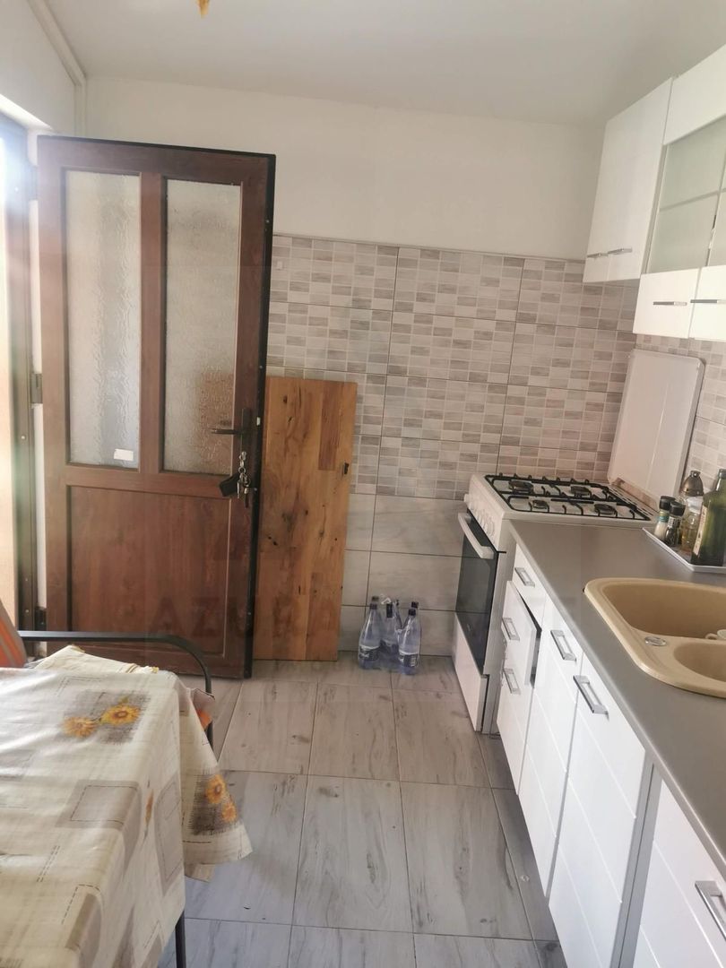Casa individuala cu garaj 60 mp si teren+gradina 2650 mp in Porumbacu - Poză 13