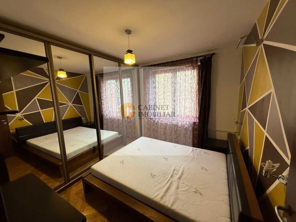 3 camere I Etaj 3 I Piata Romana I 1960 - Poză 3