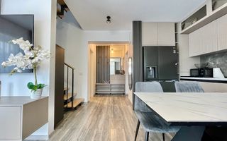 Prnthouse 3 camere | Scară interioară  | 2 balcoane - Poză 3