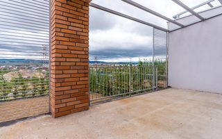 Duplex modern in Voronet, 136 mp utili, garaj si teren 325 mp - Poză 8