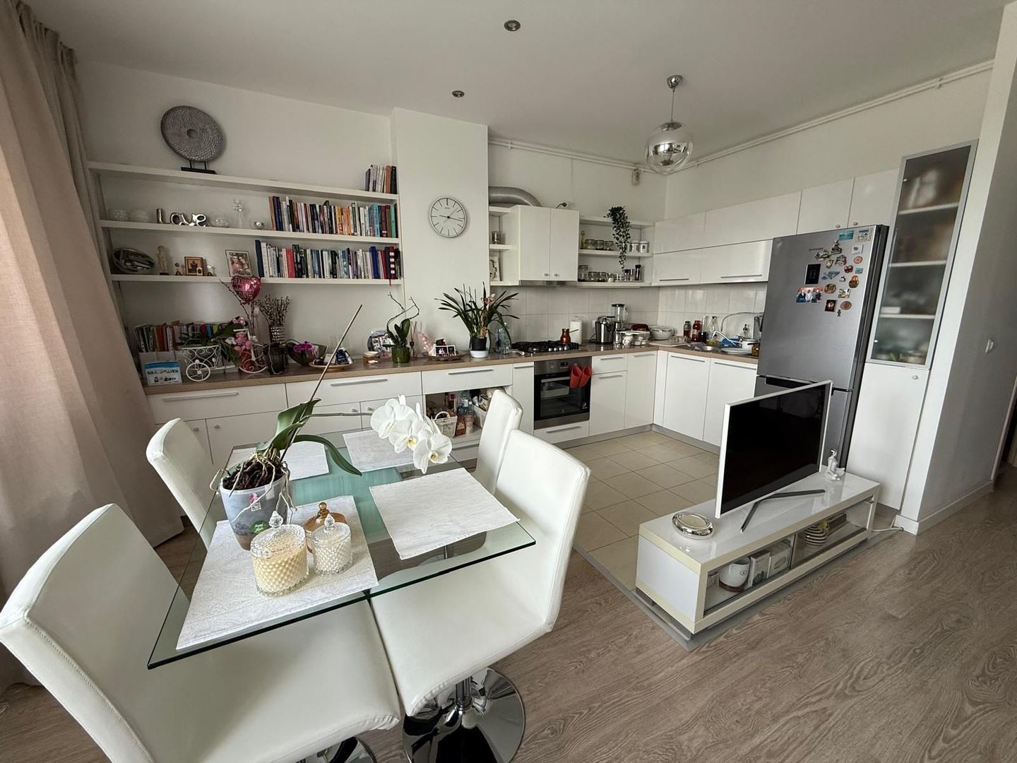 Apartament cu doua camere, Vitan-Barzesti, 110.999€ - Poză 2