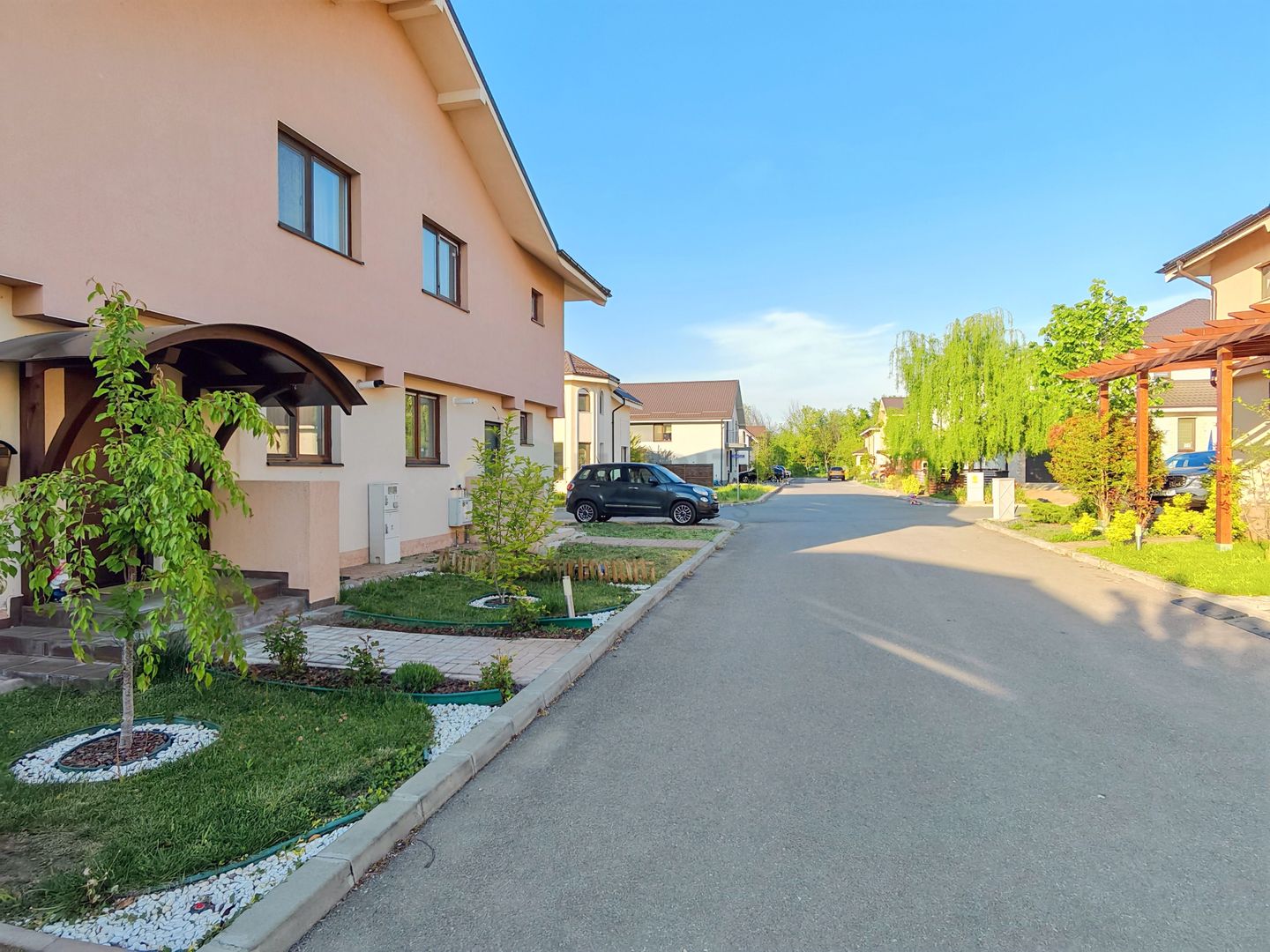 Prima inchiriere, vila cocheta, cu accente exotice - Poză 28