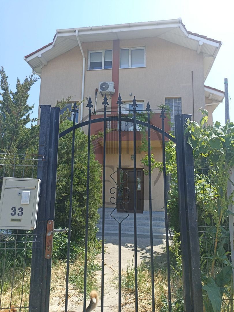 Casă / Vilă cu 3 camere de închiriat în Elvila, Constanta - Poză 6