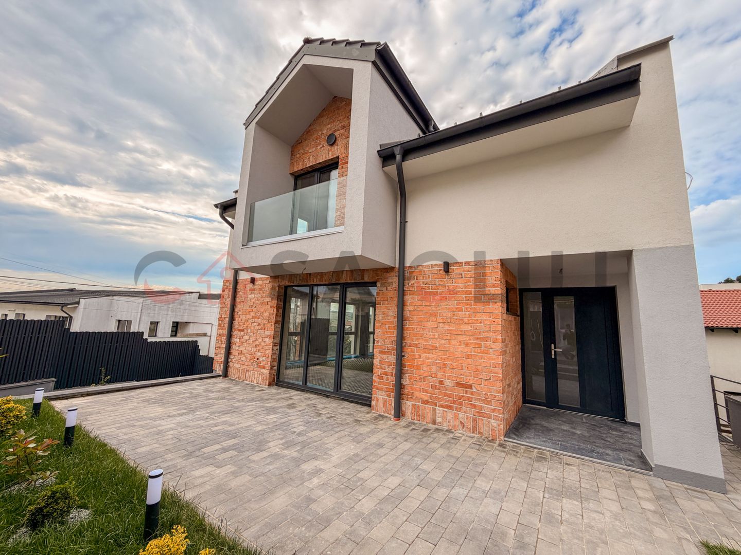 Case Premium de Vânzare – Strada Narciselor, Florești - Poză 1