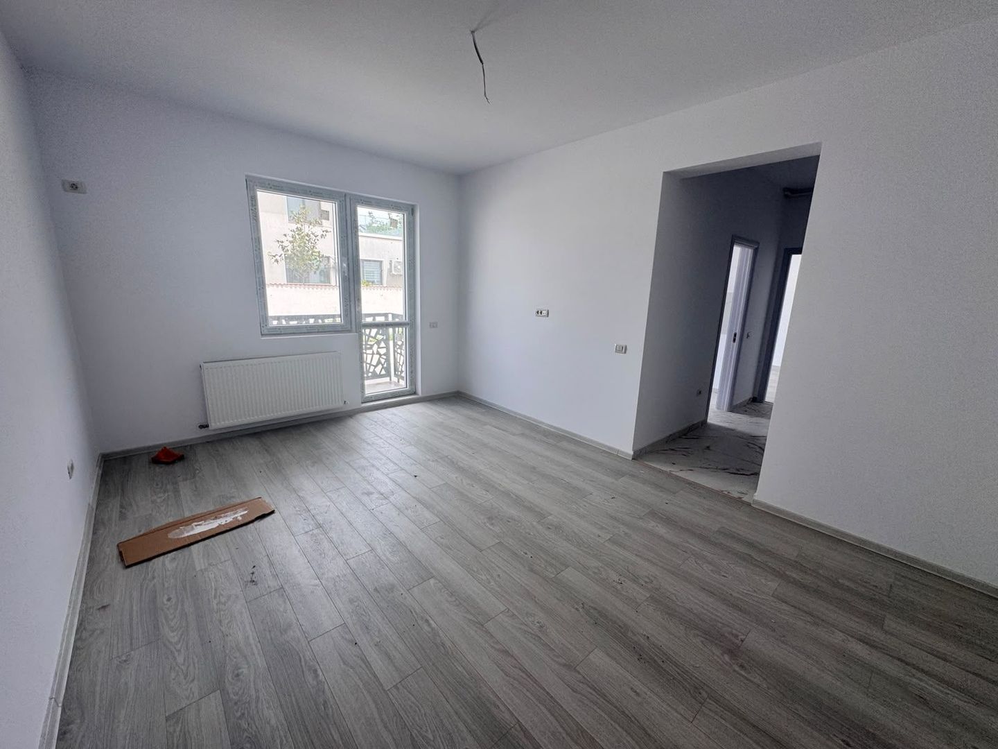 AP. 2 CAMERE- PARCARE INCLUSA, CENTRALA PROPRIE, BLOC NOU - Poză 1