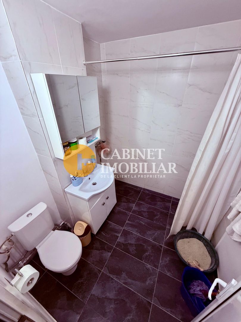 4 Camere Decomandat - Bloc din 1982 - Zona Alexandru Cel Bun - Poză 5