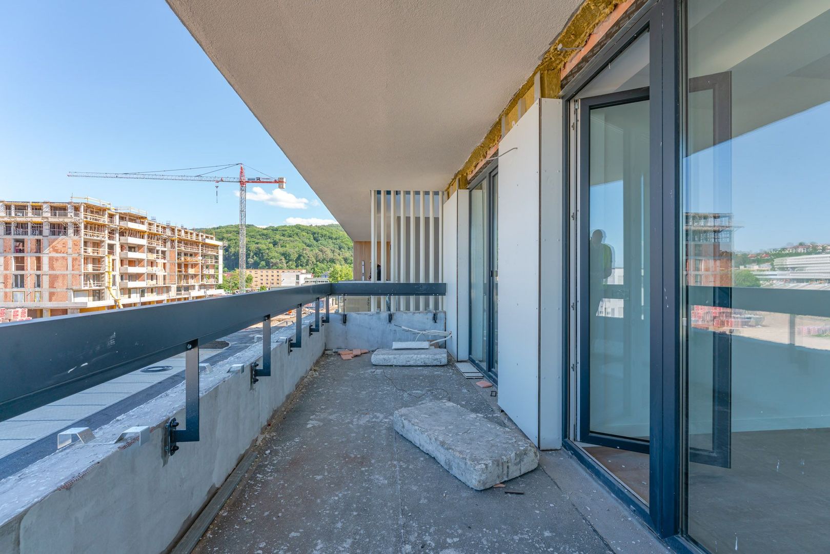 Apartament modern cu 2 camere și balcon generos | Zona Bartolomeu - Poză 10