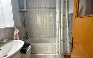 Casuta "bunicii" la 2 pasi de Calea Calarasilor - Poză 15