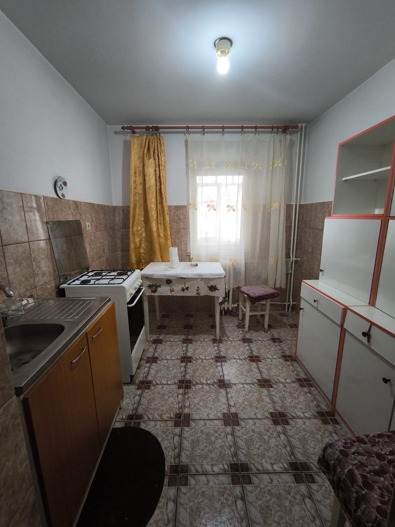 Apartament 2 camere decomandat etajul 2 in Iosia Oradea - Poză 3