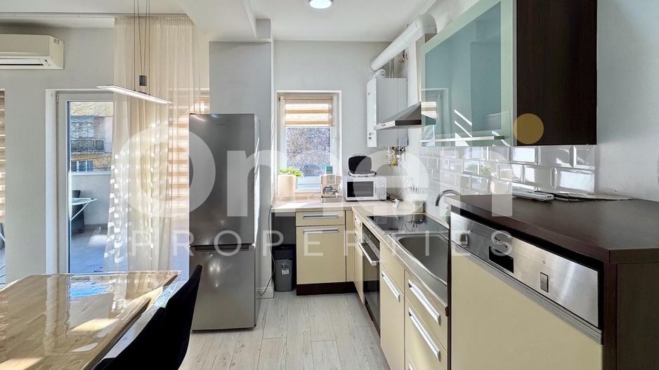 Apartament 2 camere de închiriat | zonă ultracentrală | loc de parcare inclus | - Poză 2