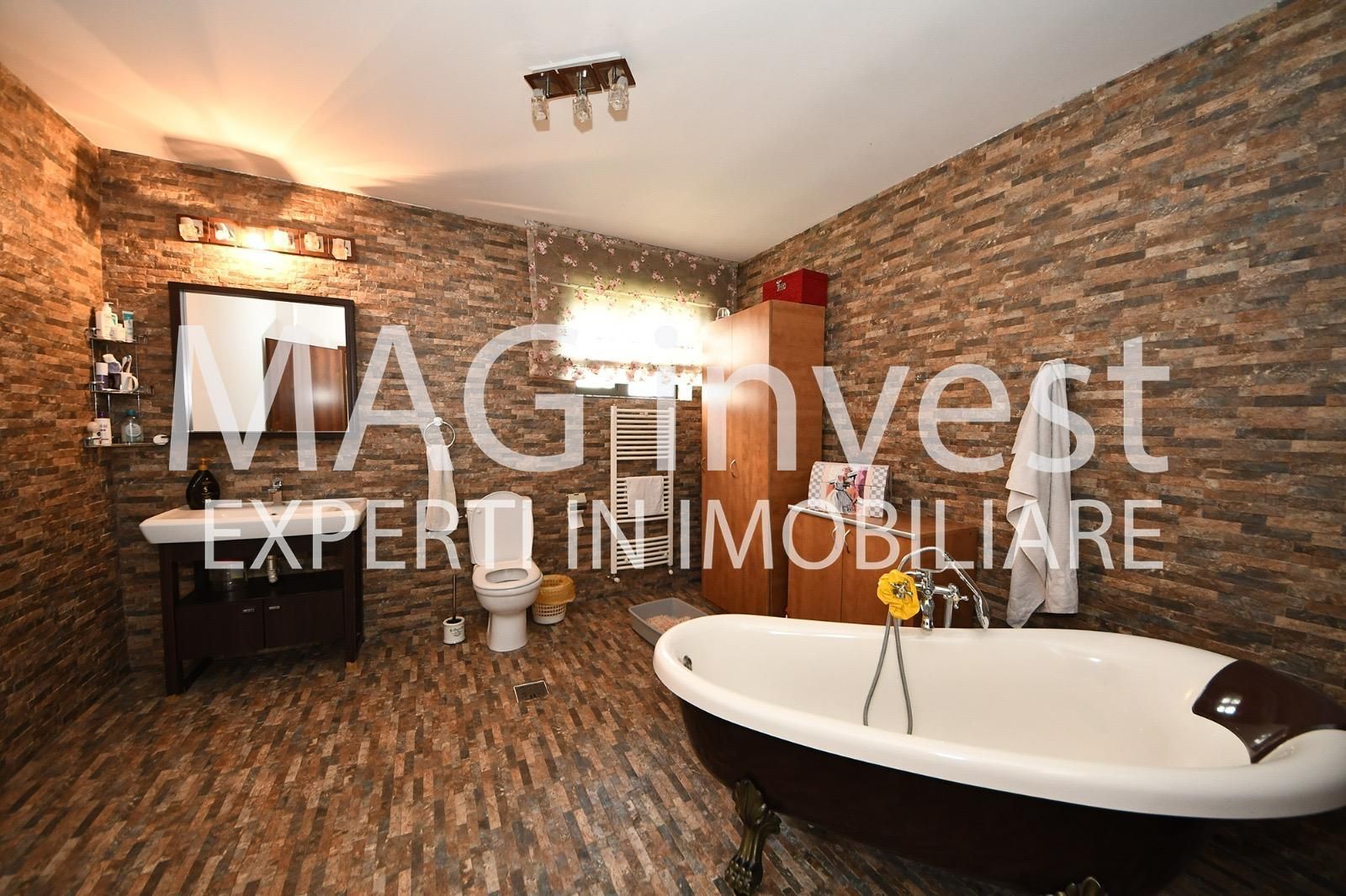 Vila deosebită - vânzare în exclusivitate - Galati, zona Brico -Penny - Poză 13