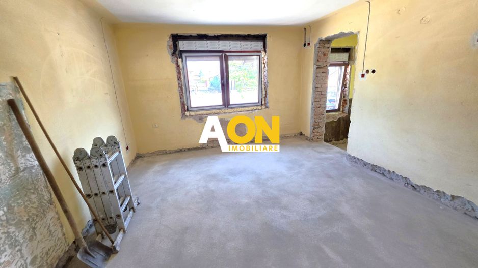 Casă semifinisată, 4 camere, 350 mp teren, la asfalt, zona Centru - Poză 11