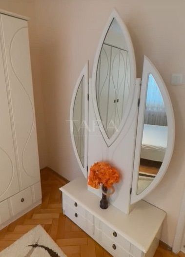 Apartament cu 3 camere de vanzare in Grigorescu. - Poză 4