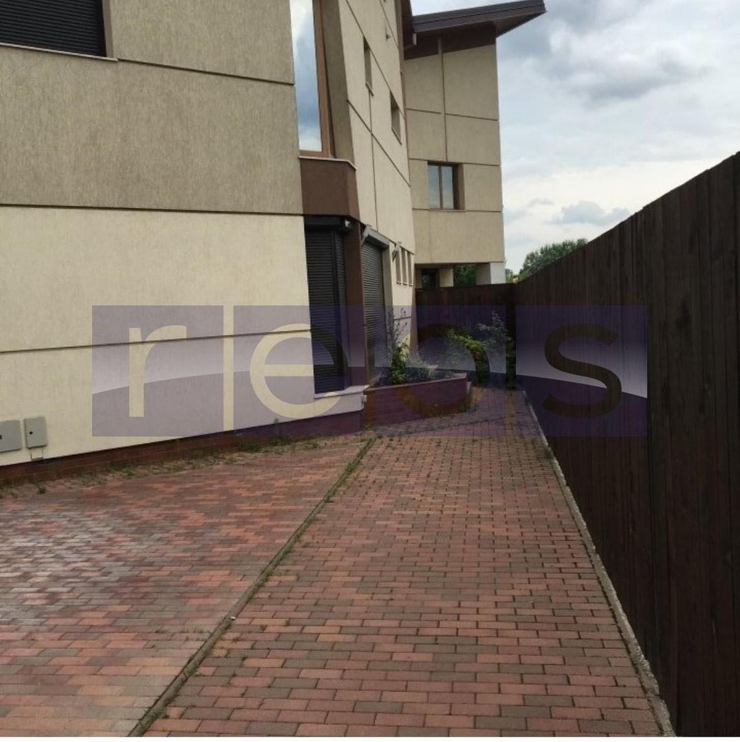 VILA 300MP | SISESTI | COMPLET RENOVATA | CURTE | 4 LOCURI DE PARCARE - Poză 10