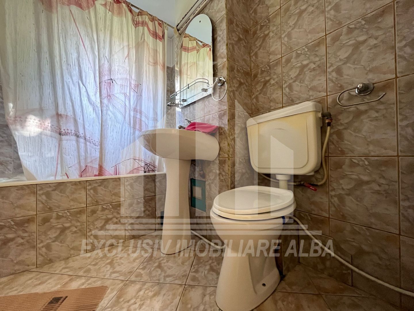 Apartament 3 camere de vanzare, zona Cetate, etaj 1, decomandat - Poză 7