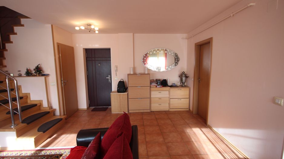 Apt cu  scara interioara  langa Kaufland Dumbravita - Poză 6