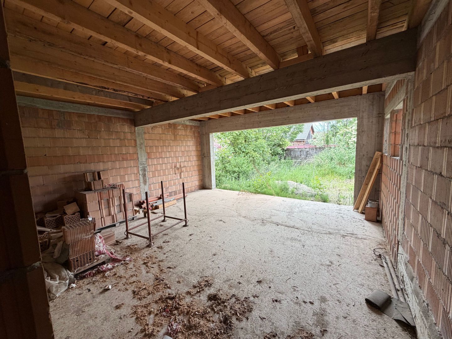 Casă de vânzare 260 mp utili + 1052 mp teren in centrul orasului Covasna - Poză 6