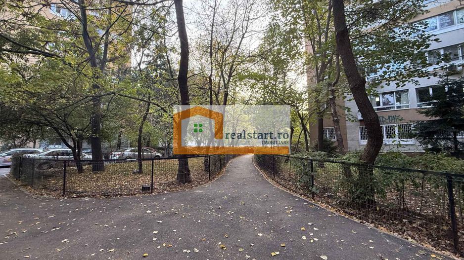 Bloc anvelopat, Romancierilor, toate instalatiile noi, 2 lifturi - Poză 22