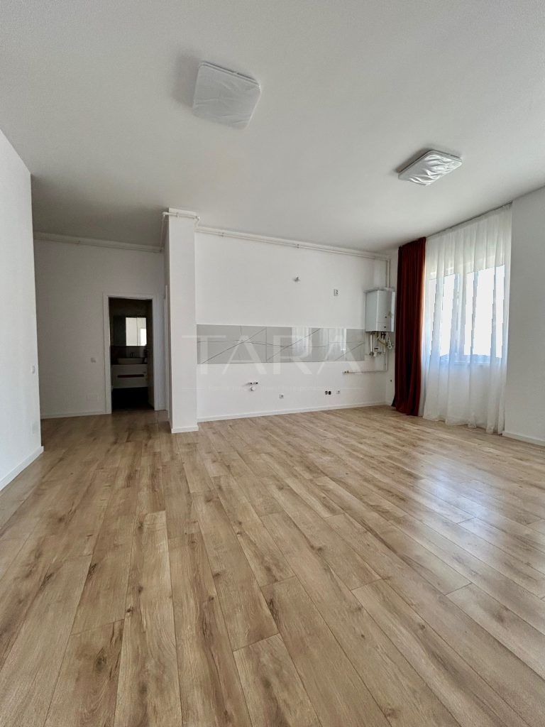 Apartament spațios cu 3 camere la parter înalt în zona Poligon Floreșt - Poză 2