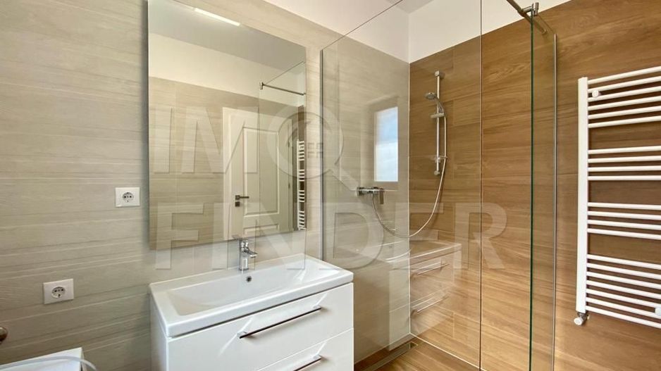 Inchiriere apartament 3 camere situat in vila privata, zona UMF - Poză 12