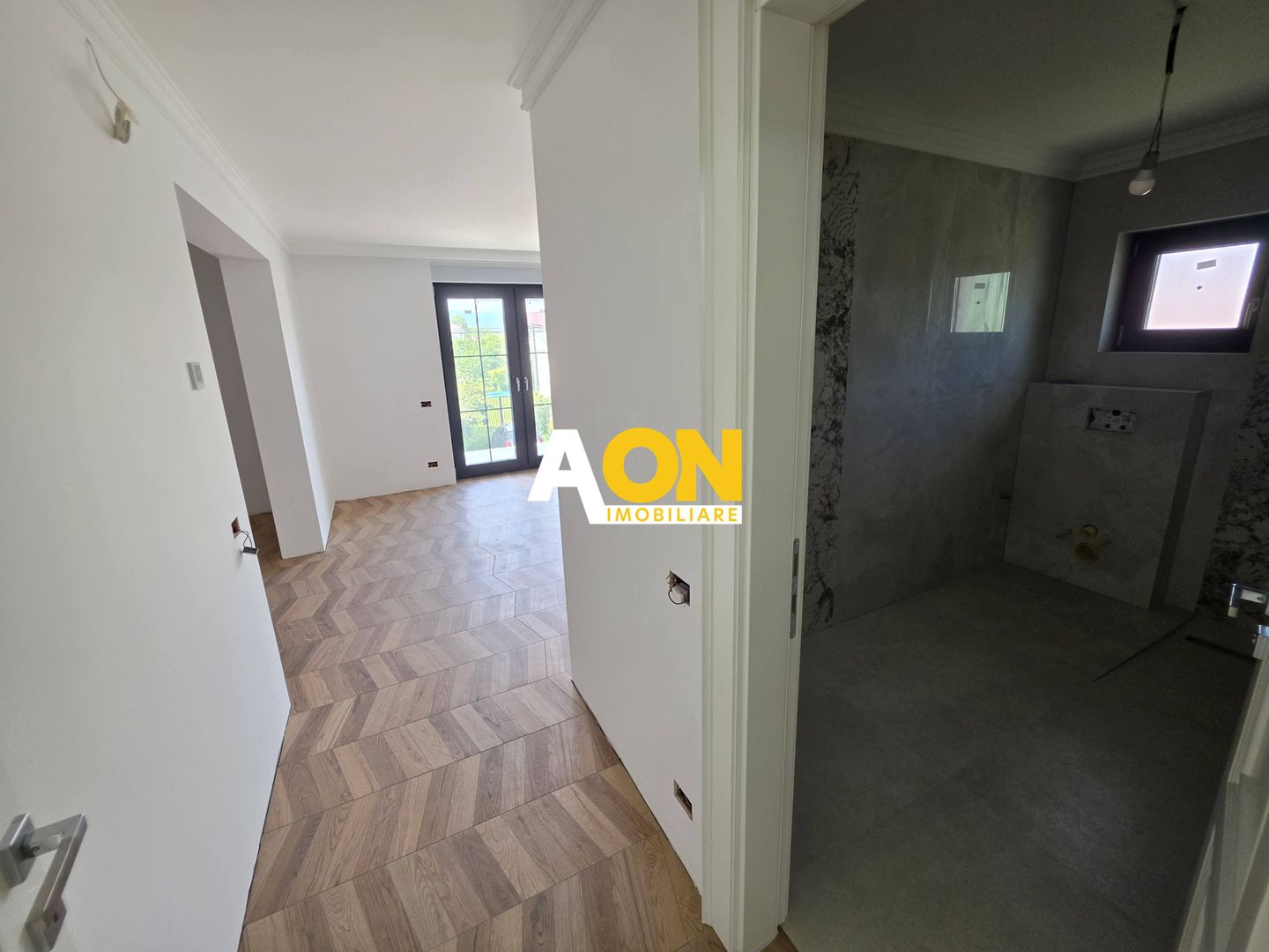 Casă nouă, impozantă,  6 camere, 1346 mp teren, Bărăbanț - Poză 29
