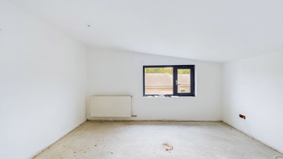 Casă în Dumbrăvița lângă pădure - Poză 4