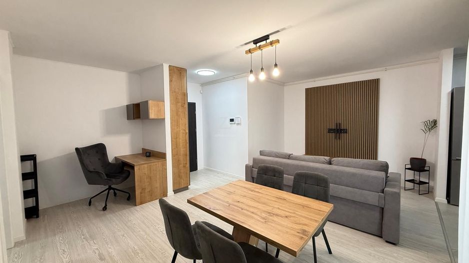 Mobilat si utilat complet. Parcare subterana. Lift. - Poză 2