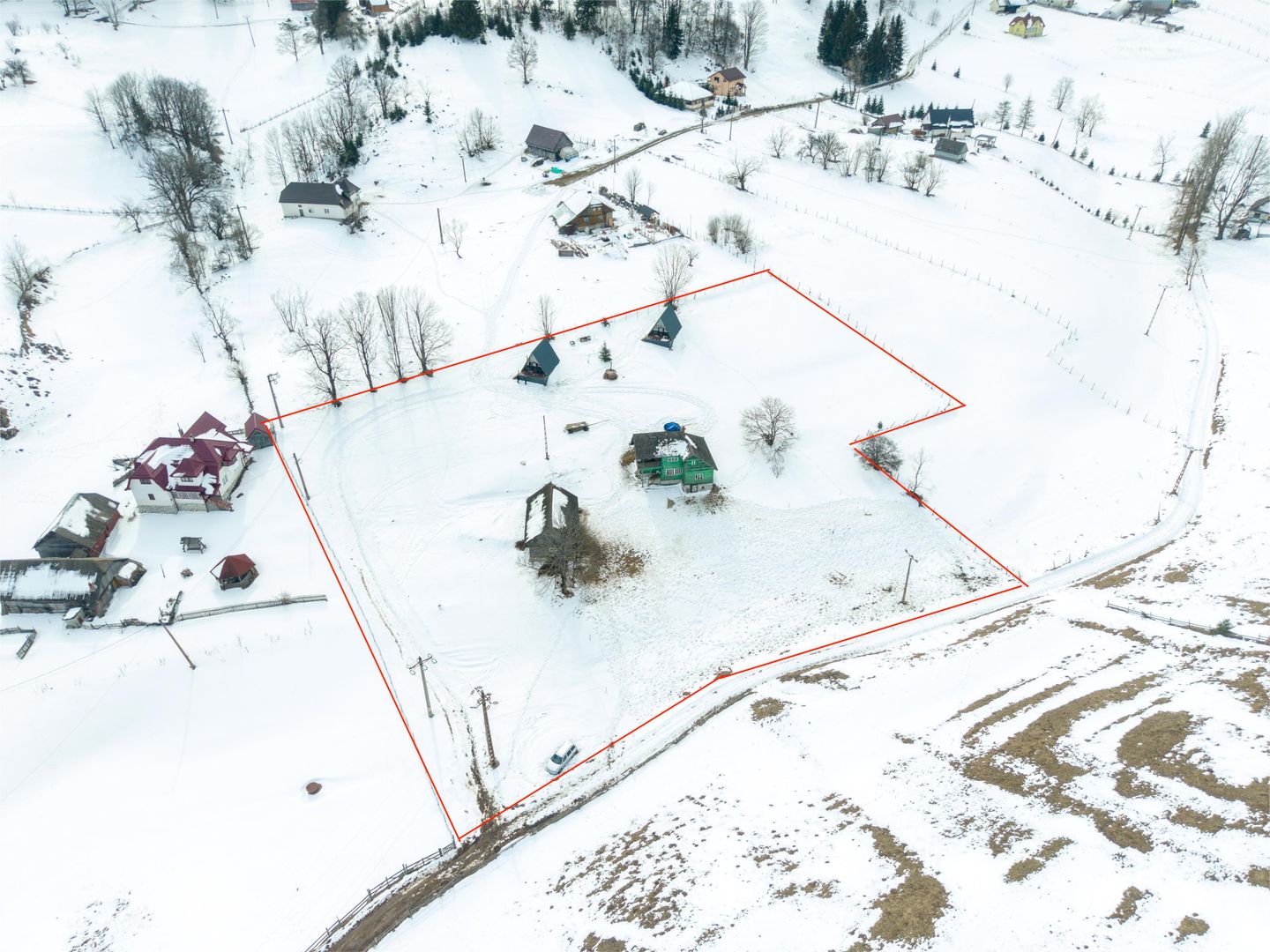 Teren 7,656 mp + Cabane tip A Frame, Fundata - Poză 1