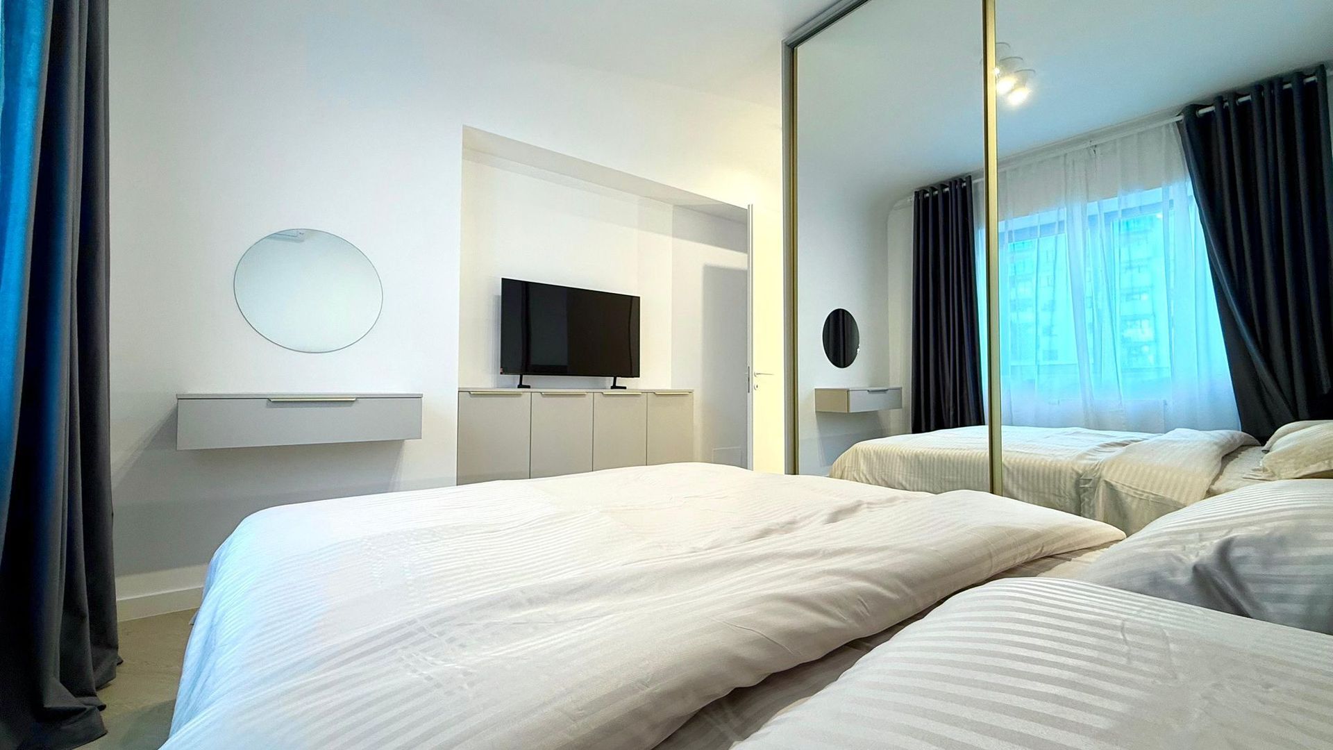 INCHIRIERE DOUA CAMERE CORTINA NORTH - Poză 11