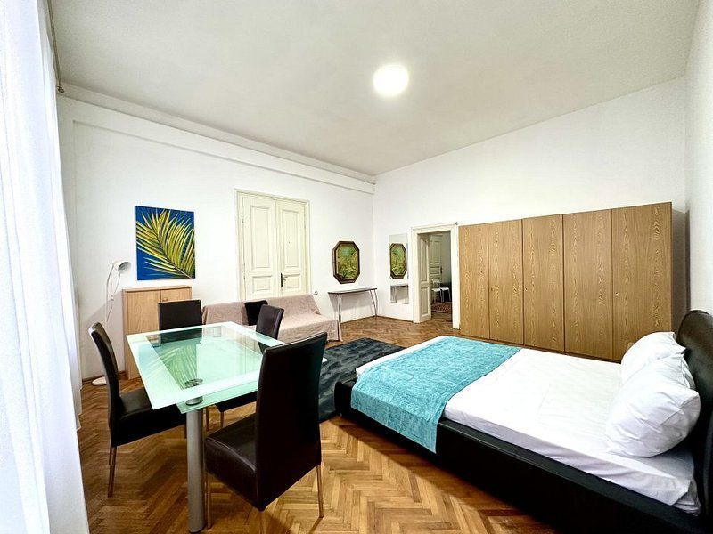 Apartament central, 4 camere - renovat - Poză 6