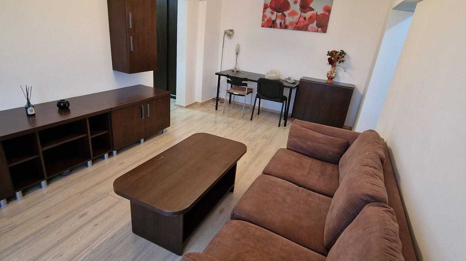 De inchiriat apartament 3 camere, Panduri - Poză 1