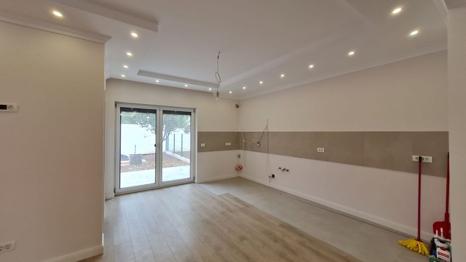 Proiect deosebit la 5 minute de Iulius Town - Poză 44