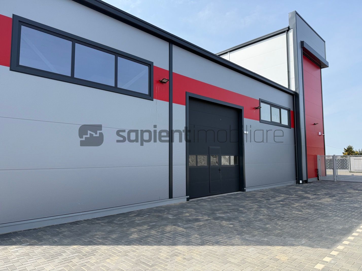 Închiriere spațiu mixt – Hală | Showroom | Birouri - Poză 3