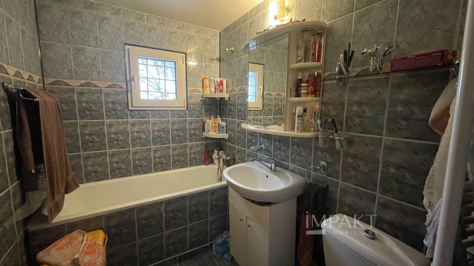 Apartament cu 3 camere spre inchiriere in zona UMF! - Poză 9