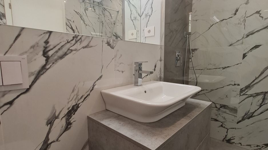 Calitate,prestanta,eleganta.. - Poză 25