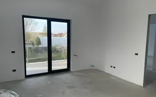 Vilă spațioasă Tunari | Curte mare | Complex închis - Poză 16