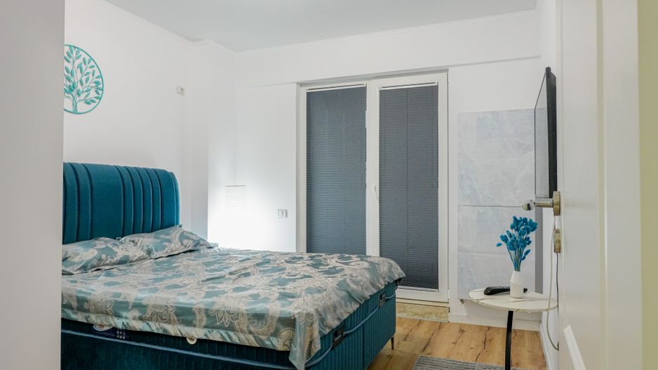 Apartament cu 2 camere - Mobilat cu Designer - in Central Address - Poză 3