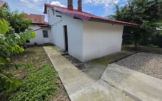 🏡 Casă renovată cu 6 camere, teren 557 mp – Berceni, Prahova - Poză 15