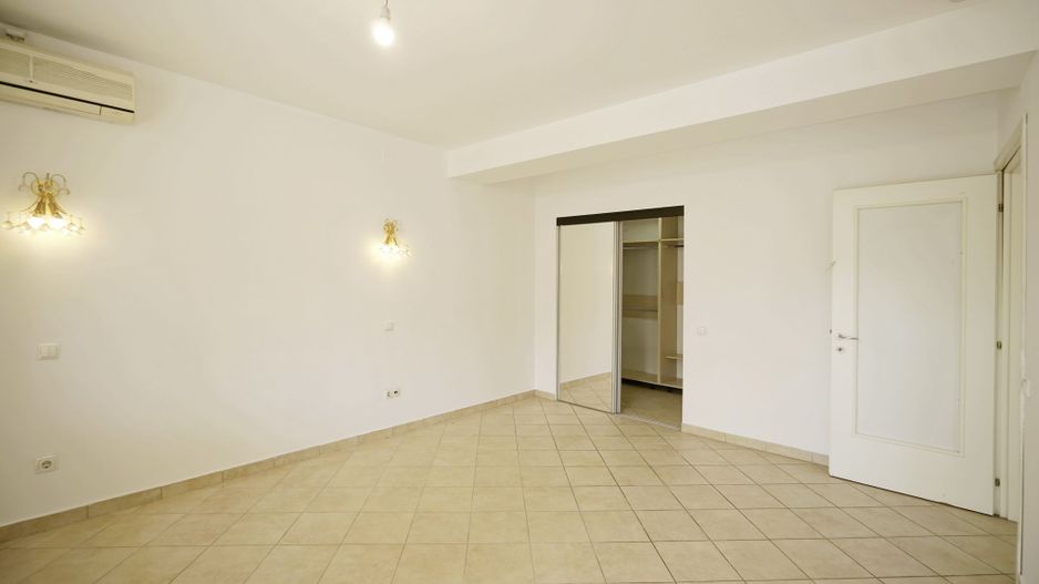 Vila Voluntari, stradal - Poză 19