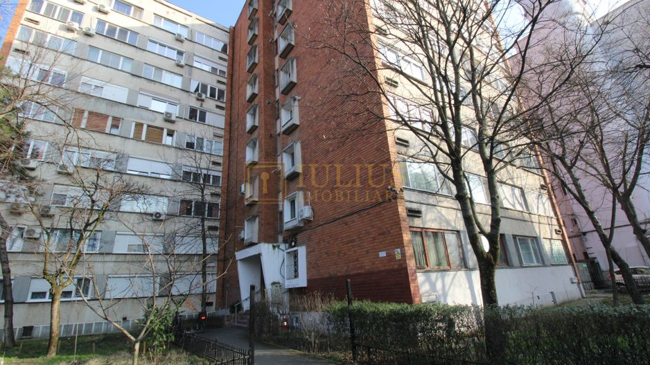 50 de metri de UMFT,  2 camere, centrala proprie. - Poză 14